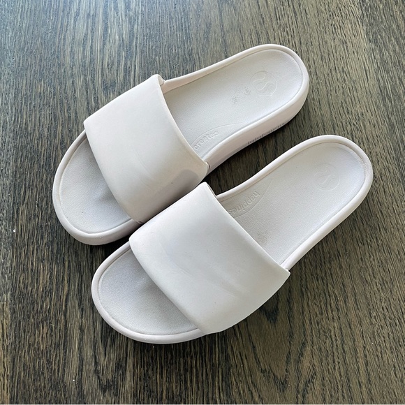 lululemon athletica Shoes Lululemon Misty Pink Womens Restfeel